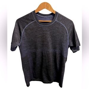 Lululemon Metal Vent Tech Navy Short-sleeved Shirt Sz S